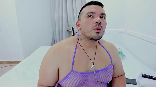 denny_scobar live cam on StripChat