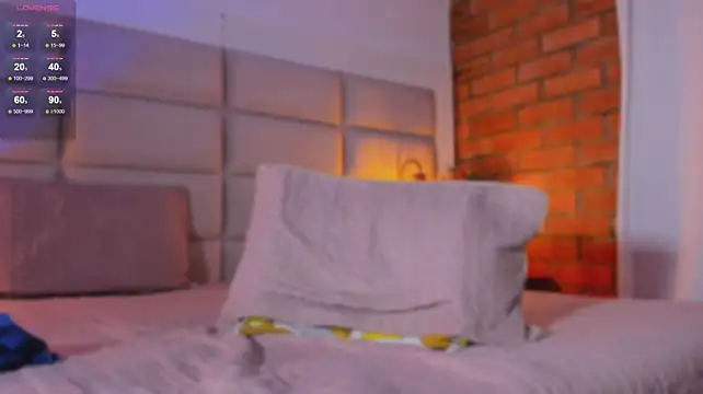 jhosuahunt live cam on StripChat