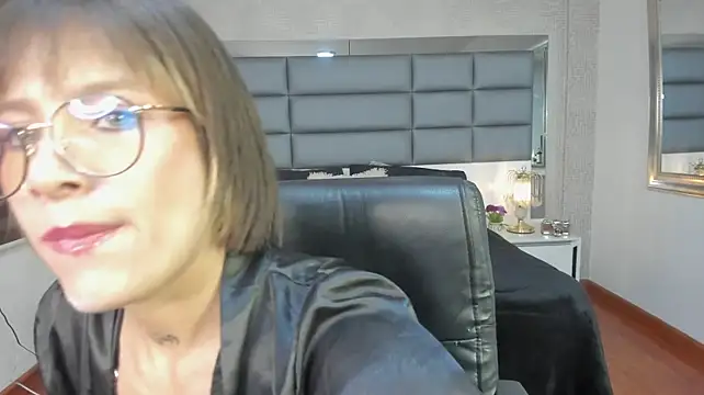 Mrs_Regina_clk