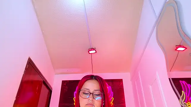 meghan_nill webcam
