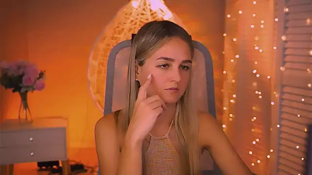 DeboraLarson webcam