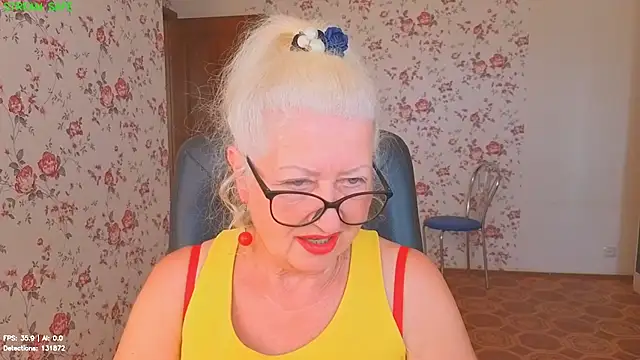 Maya_Mayflower webcam