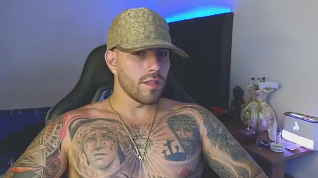 Ades_Lowe webcam