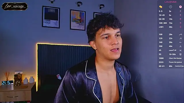 Leo_Savage_ webcam
