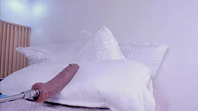 Sarita__Gomez webcam