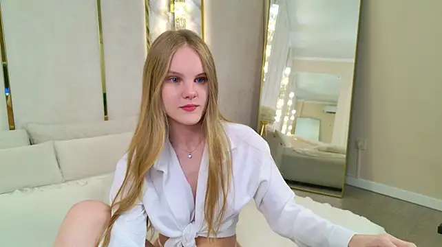 Lili_Lohan webcam