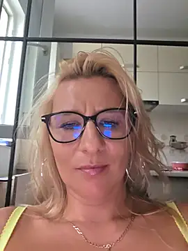 KaylinJan webcam