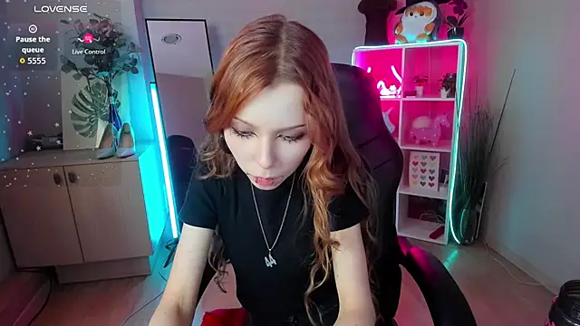 Star_Tarra webcam
