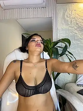 Aprilrose_ webcam