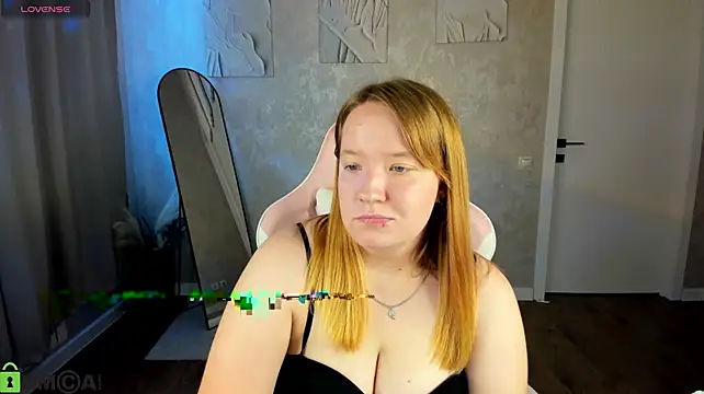 Sophia_Millery webcam