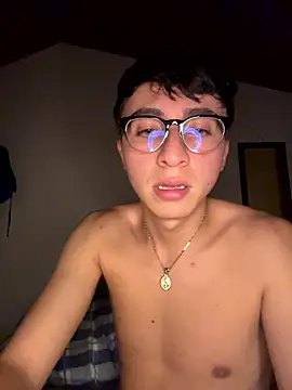 CamiRojas_boy webcam