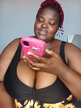 ChubbyLucia webcam