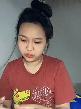 Almira6868 webcam