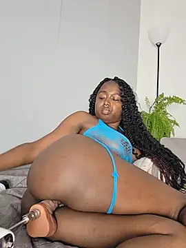 TanishaEvans webcam