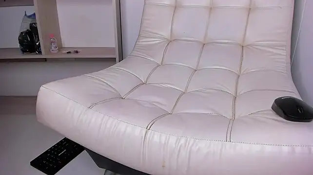 Aaron_Tate webcam