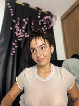 ScarletDarkMuse live cam on StripChat