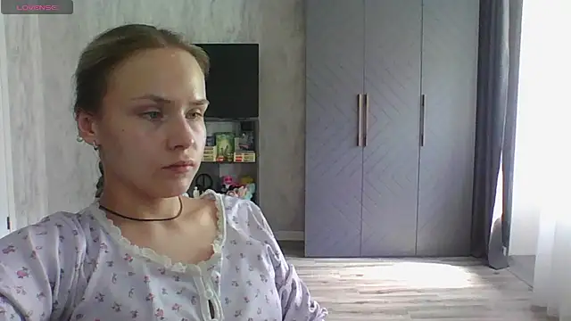 Annie_Cohn live cam on StripChat