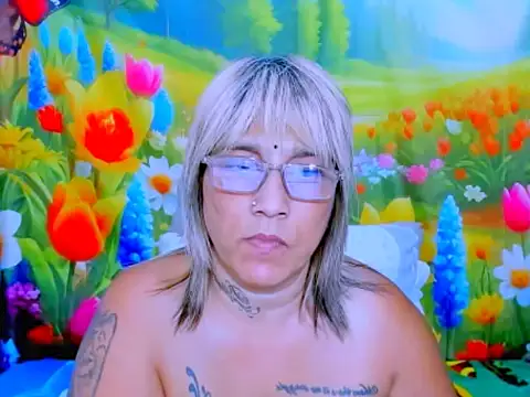 indianroxy webcam