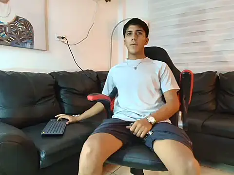 Adonixxx_capizzi22_ live sex cam