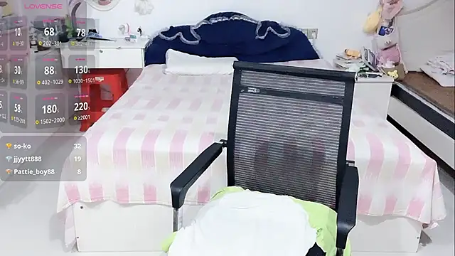 miaomiao-99 webcam