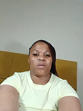 HugeTitisxx SC tease webcam show