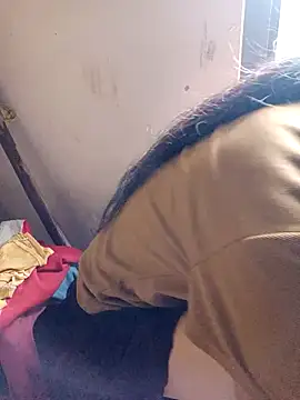 30yearr live cam on StripChat