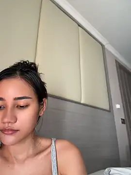 SweetThaiGirlfriend webcam