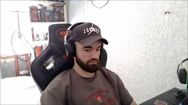 _Serious_Man webcam