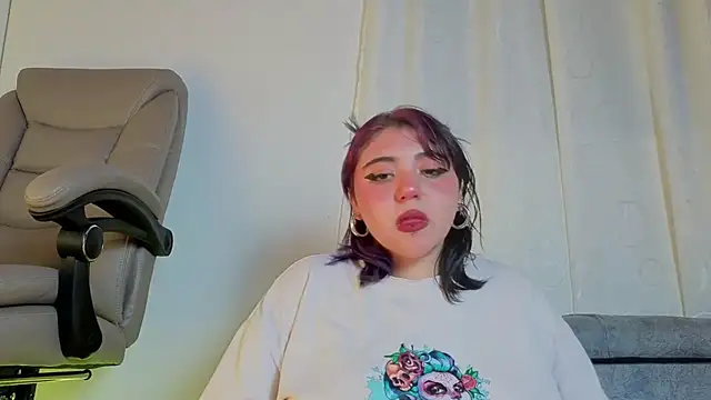 Blueberry_gothic webcam