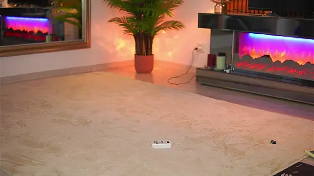 Abbela_White webcam