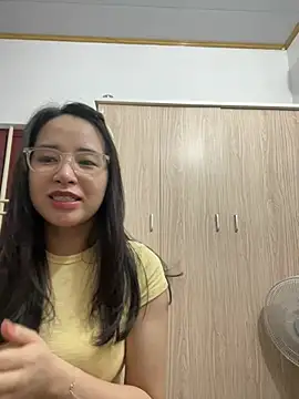 Babybooo01_ live cam on StripChat