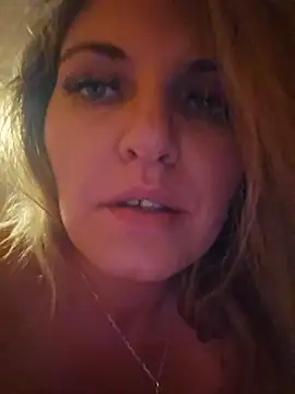 bianca_ella (F milf) - Play whit my pussy 😍🥰😋