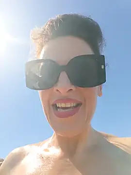 RebeccaNoble webcam