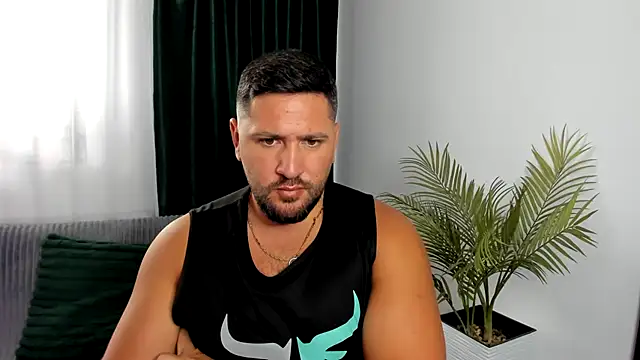 Gold_Alpha_Boy webcam