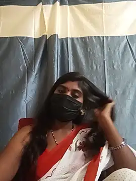 Keerthi_143 webcam