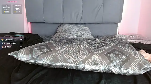 Moon_Ashley_ webcam