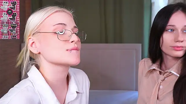 KaleyMahunik webcam