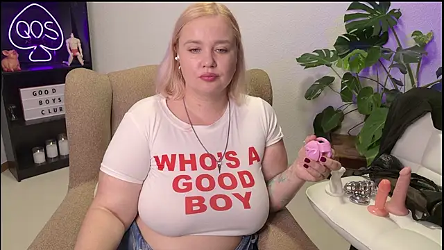 MargotGrey webcam