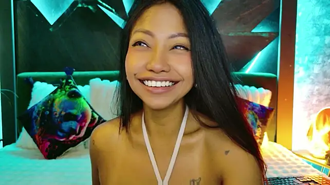 ElyaQuinn webcam