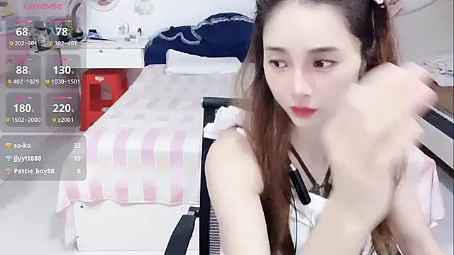 miaomiao-99 webcam