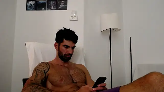 Verycutex live cam on StripChat