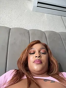 Iam-Sharifa webcam