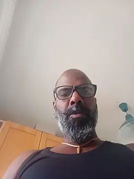 frenchblackc31 webcam