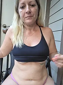 NikkiBlisss webcam