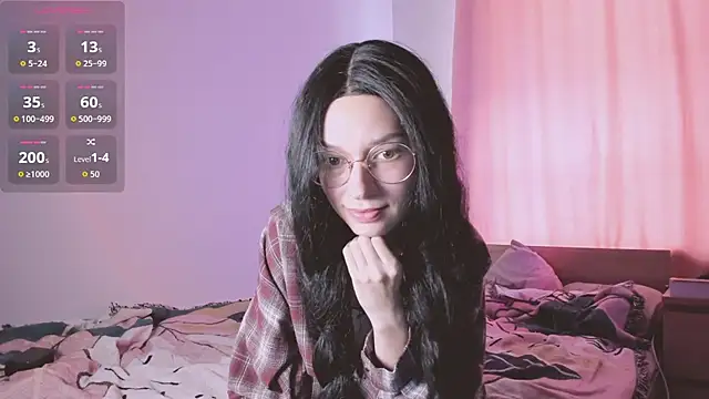 YourDarlingVivian webcam