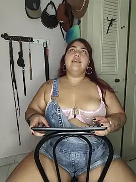 kendra_lil_evill webcam