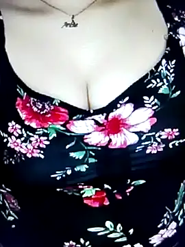 Princess_Kivara webcam