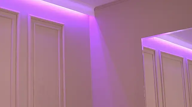 MirandaRaye webcam