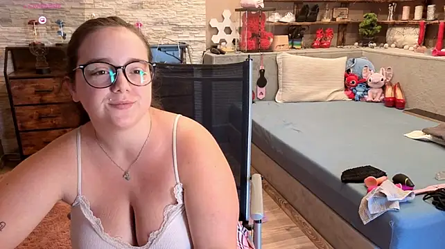 Kimberly-Caprice webcam