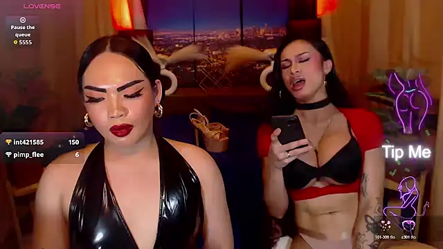 NaughtyFridah webcam